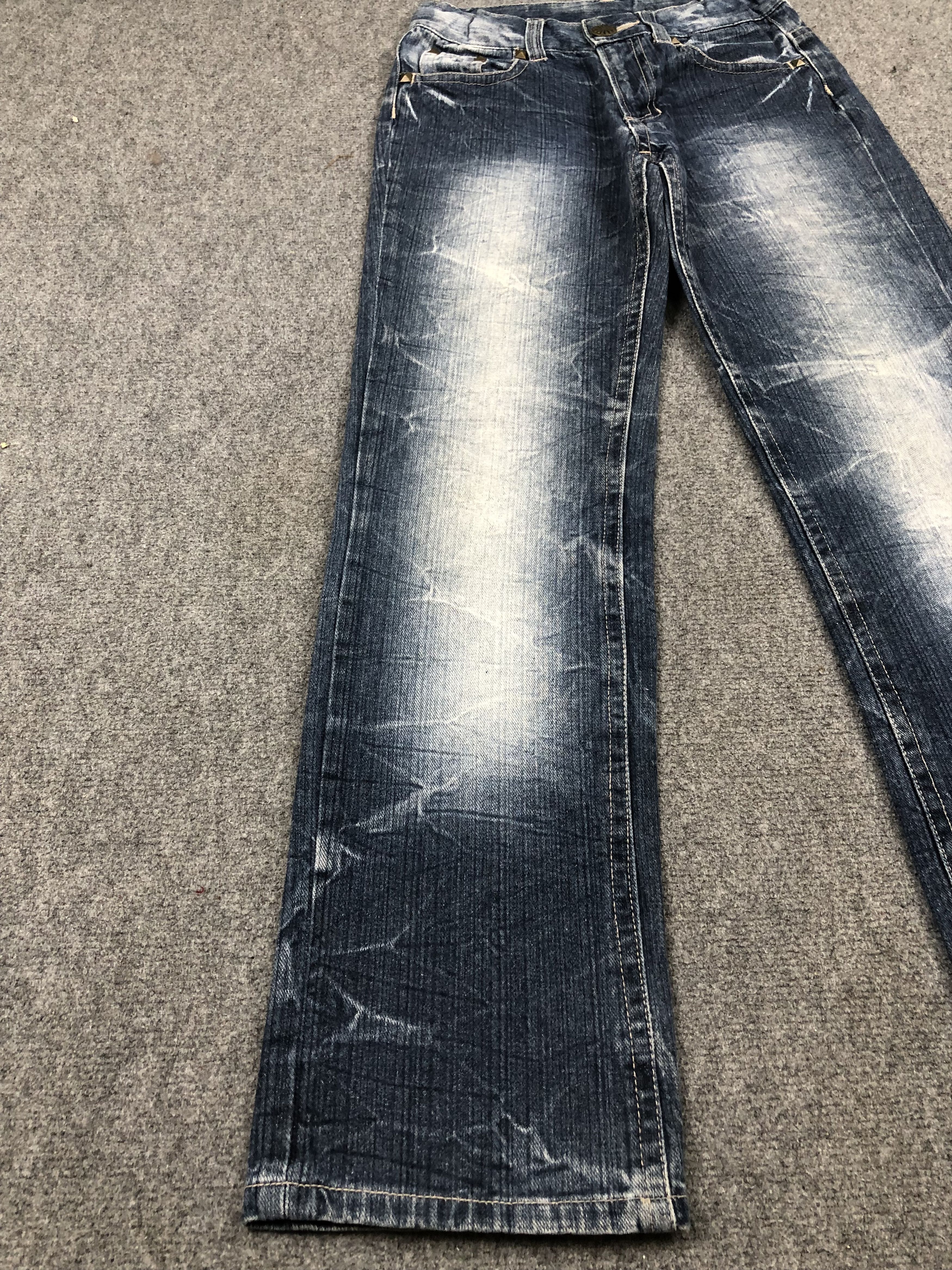 Japanese Brand Vintage Japanese Brand Faded Blue Jeans DP2406 Size US 26 / EU 42 - 12 Thumbnail