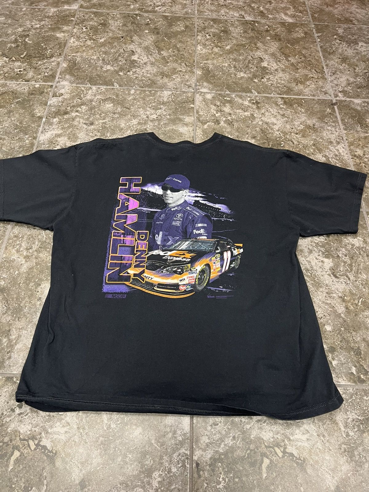 Vintage Vintage Denny Hamlin NASCAR Number 11 Tshirt Size US XXL / EU 58 / 5 - 3 Thumbnail