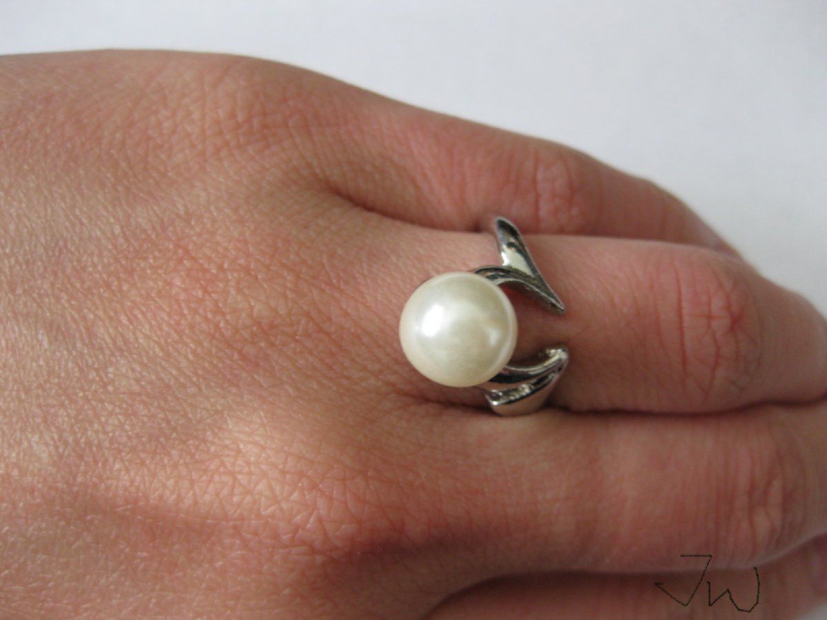 Jewelry White Pearl Bead Ring - Size 5.5 Size ONE SIZE - 2 Thumbnail