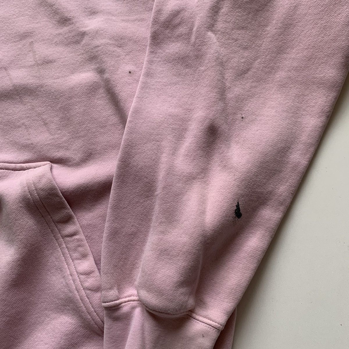 Adidas Vintage Adidas Embroidered Center Logo Hoodie Pink Large Size US L / EU 52-54 / 3 - 5 Thumbnail