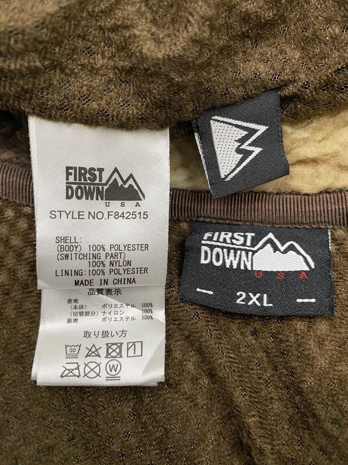 Japanese Brand First Down Camo Sherpa Fleece Jacket Size US L / EU 52-54 / 3 - 12 Thumbnail