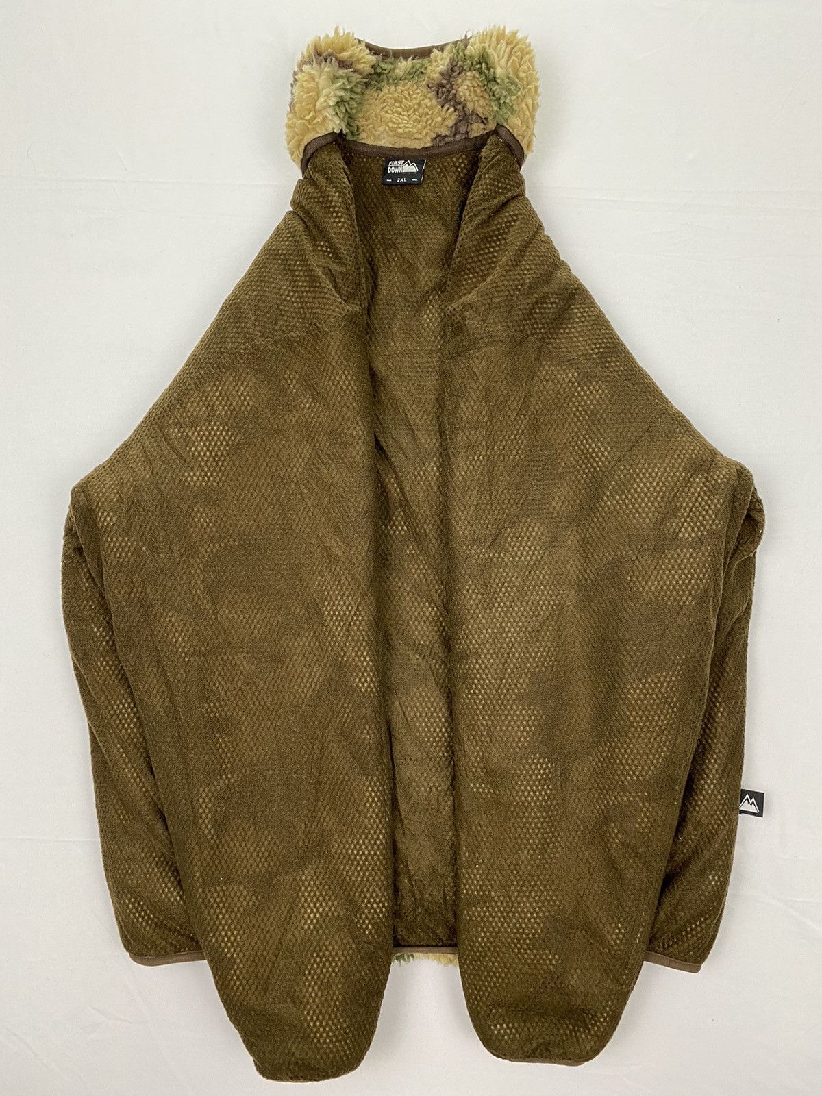 Japanese Brand First Down Camo Sherpa Fleece Jacket Size US L / EU 52-54 / 3 - 11 Thumbnail