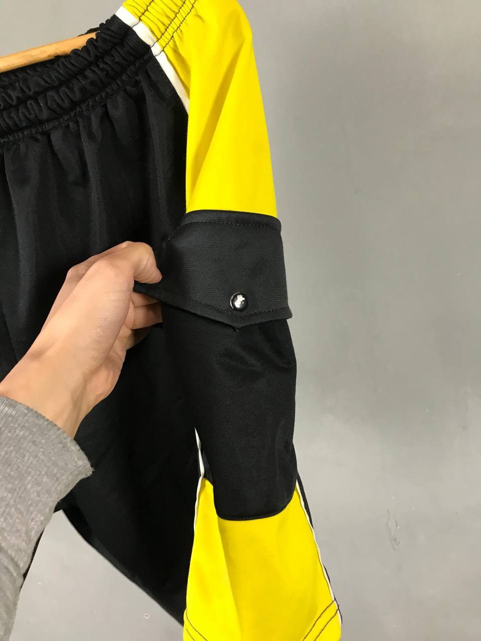 Vintage Nike swoosh streetwear vintage shorts Size US 34 / EU 50 - 4 Thumbnail