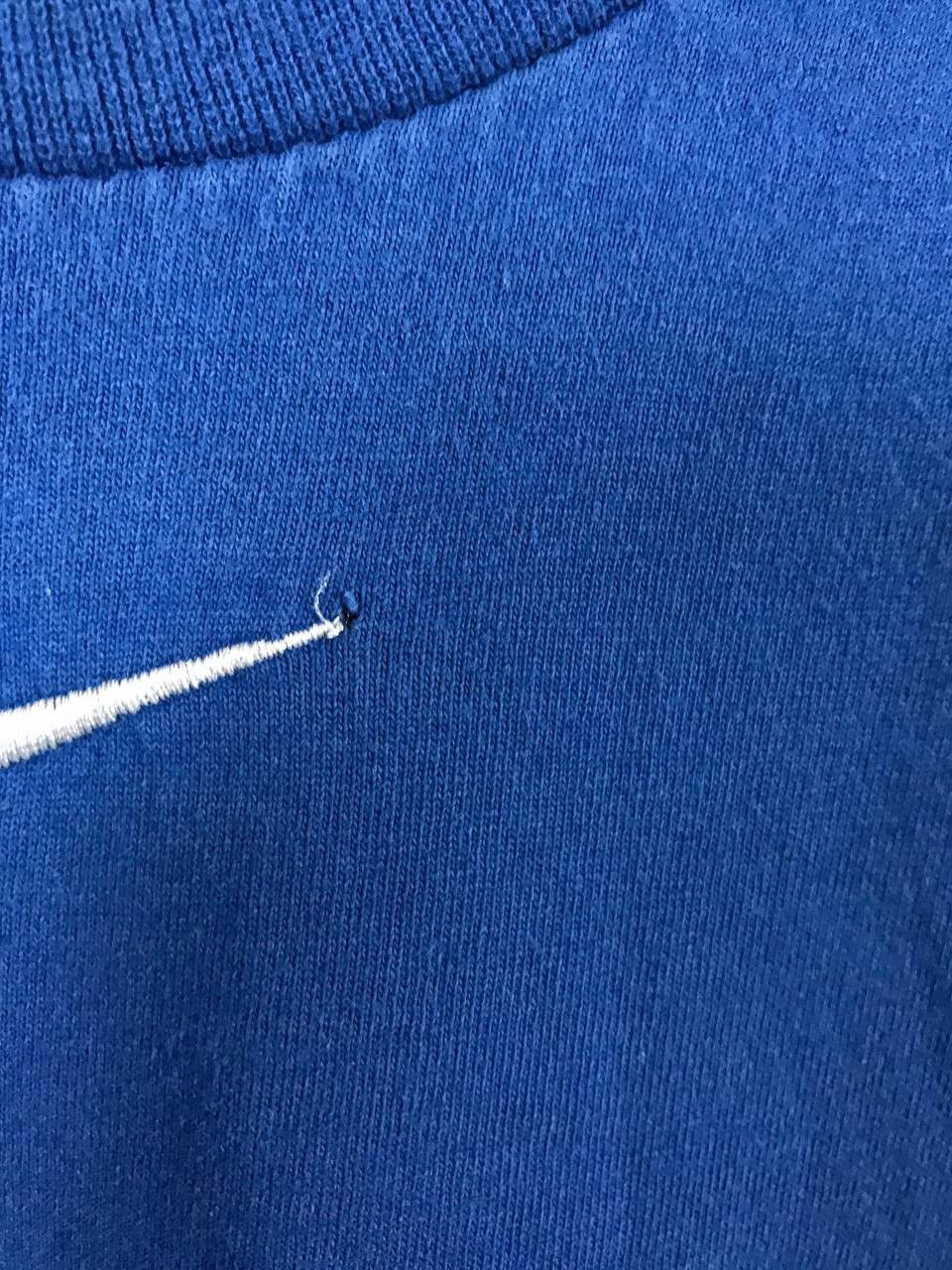 Nike × Vintage Nike swoosh streetwear vintage center logo longsleeve Size US M / EU 48-50 / 2 - 9 Thumbnail