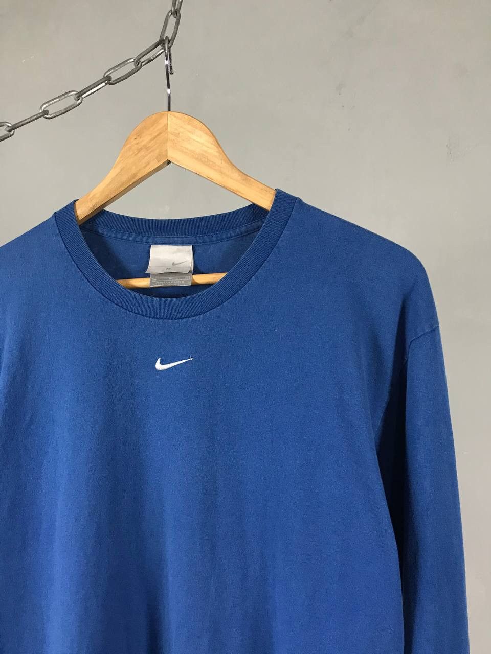 Nike × Vintage Nike swoosh streetwear vintage center logo longsleeve Size US M / EU 48-50 / 2 - 2 Thumbnail