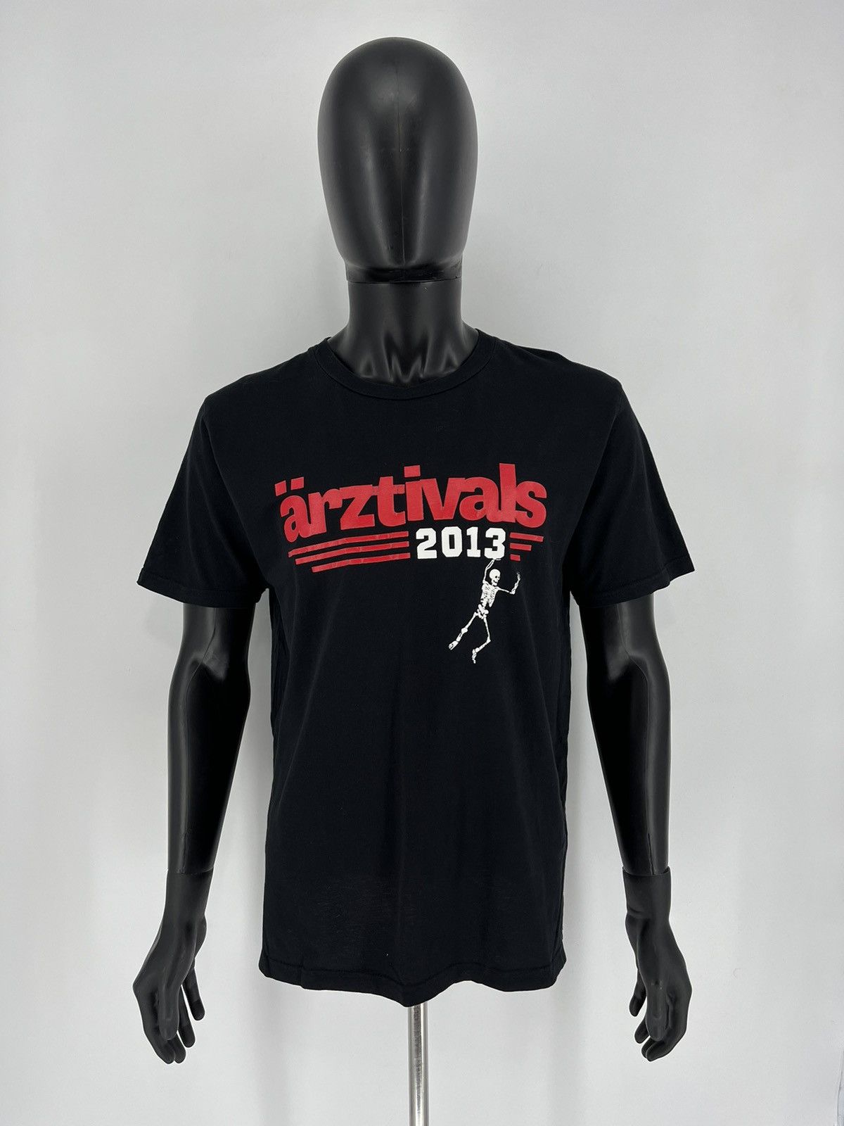 Band Tees Vintage Y2K Band Shirt Arztivals 2013 Tour SSTREETWEARhirt Size US L / EU 52-54 / 3 - 2 Thumbnail