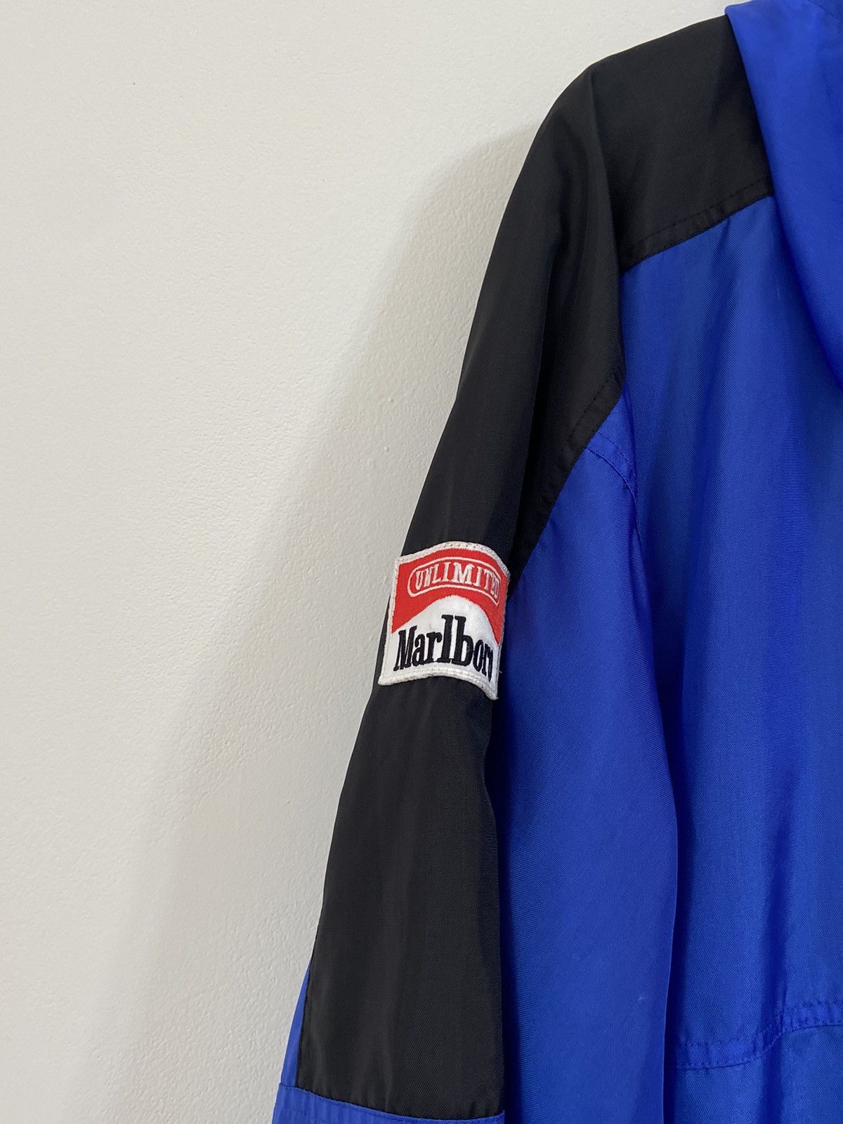 Marlboro Marlboro Vintage Jacket Patsh Logo Size US XL / EU 56 / 4 - 16 Thumbnail