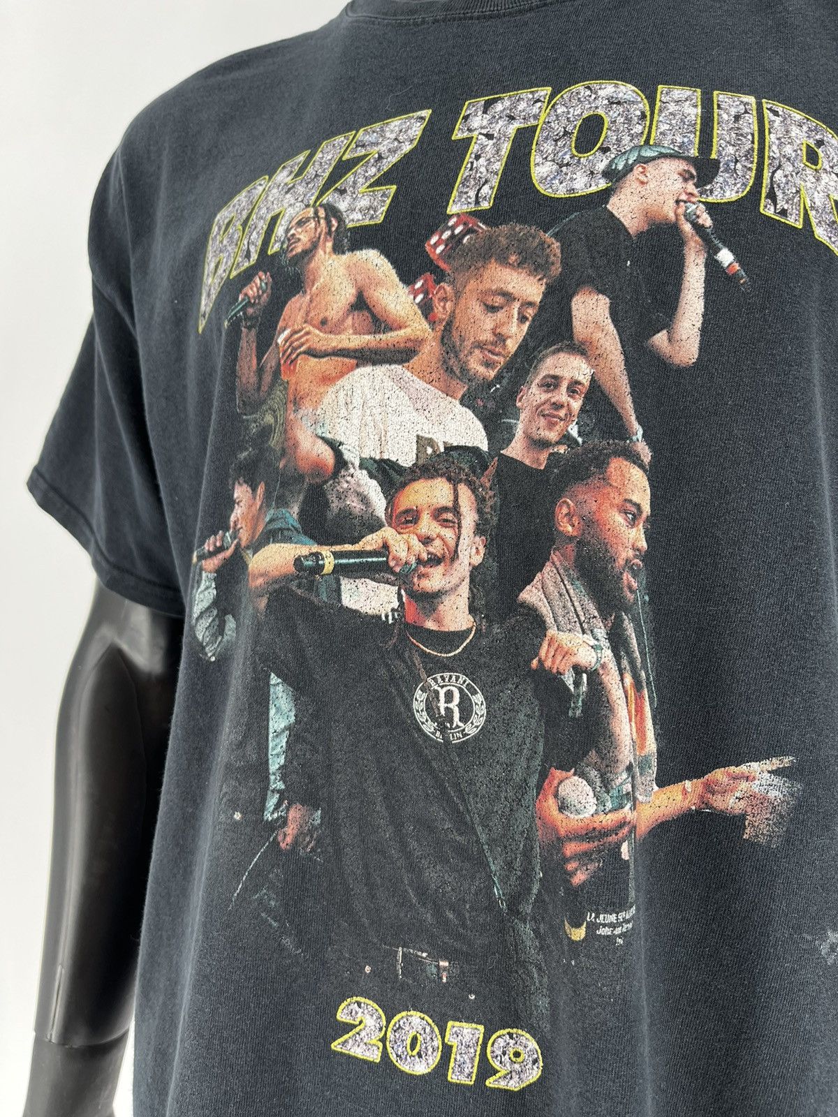 Band Tees Vintage Tshirt Y2K Bananahaze "BHZ" Tour 2019 Size US XL / EU 56 / 4 - 6 Thumbnail