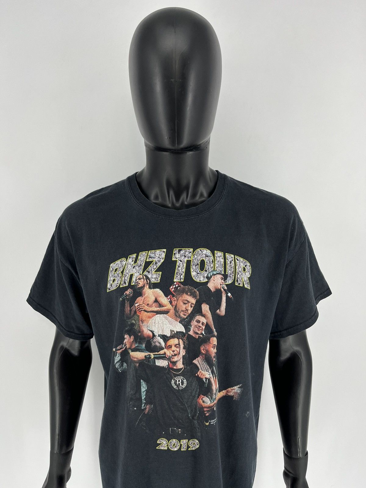 Band Tees Vintage Tshirt Y2K Bananahaze "BHZ" Tour 2019 Size US XL / EU 56 / 4 - 5 Thumbnail