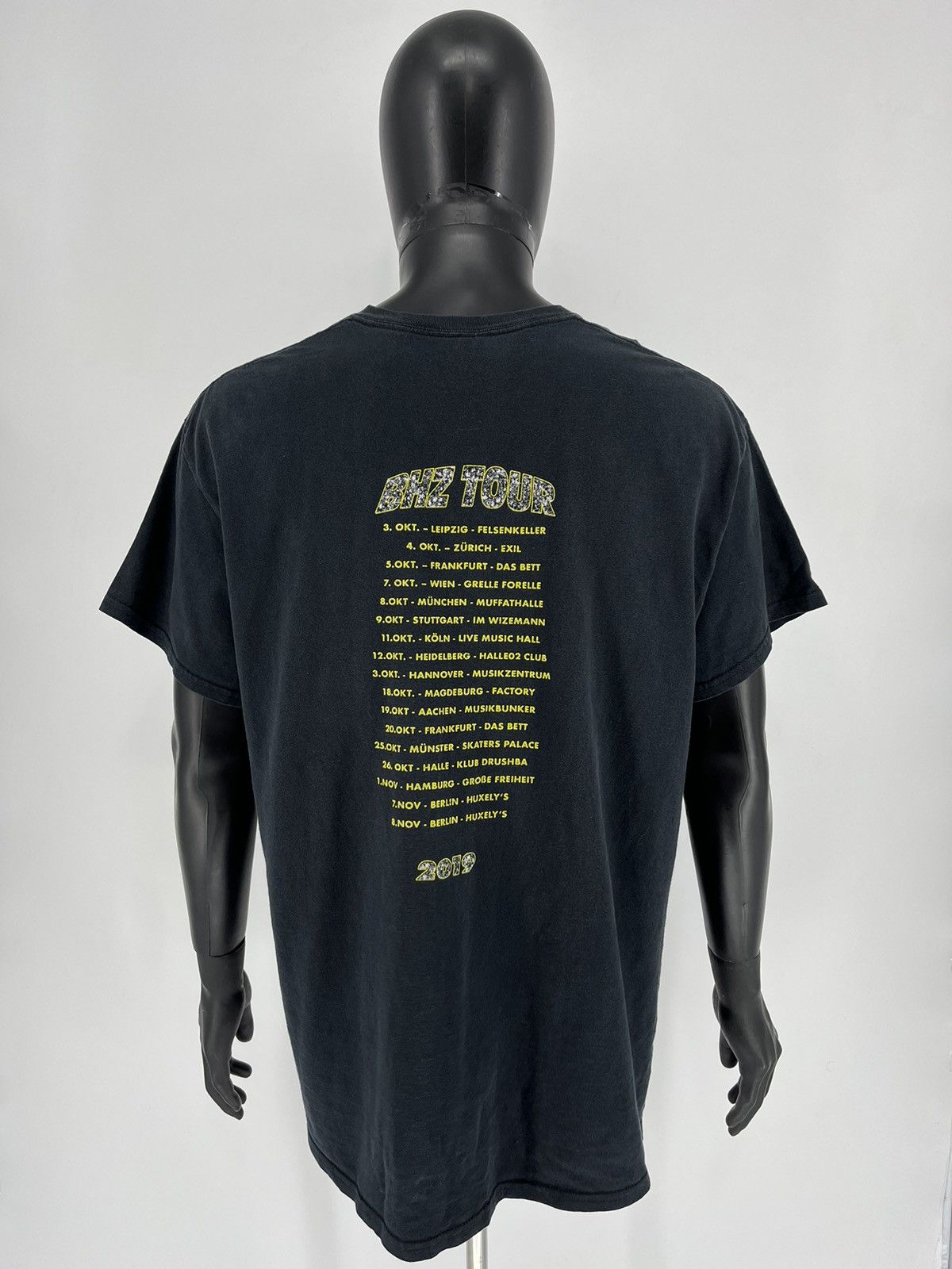 Band Tees Vintage Tshirt Y2K Bananahaze "BHZ" Tour 2019 Size US XL / EU 56 / 4 - 9 Thumbnail