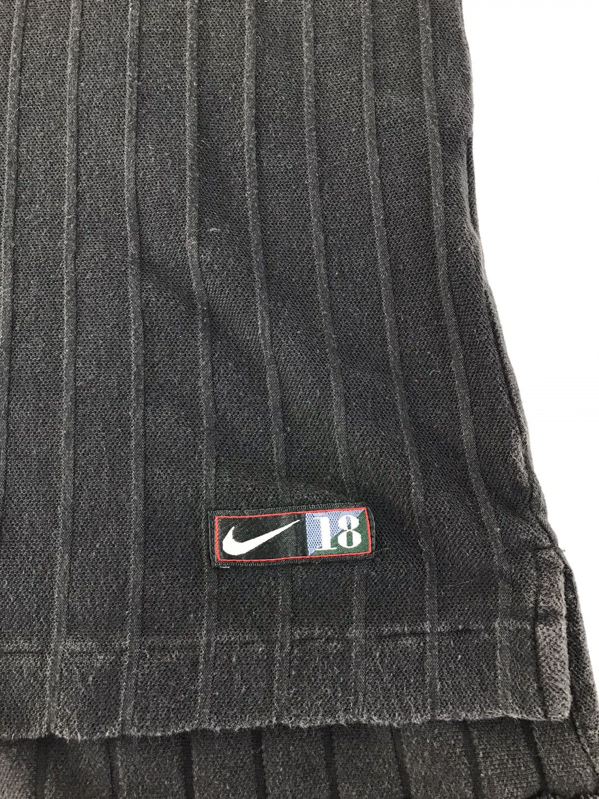 Nike Nike Golf Polo Tee Small Swoosh Embroidery Logo Striped Size US L / EU 52-54 / 3 - 5 Thumbnail