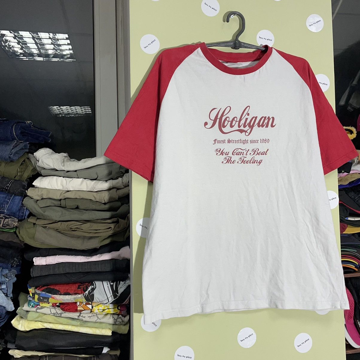 Vintage Vintage 90s Hooligan Graphic Tee Raglan Cream Red Goth M Size US M / EU 48-50 / 2 - 3 Thumbnail