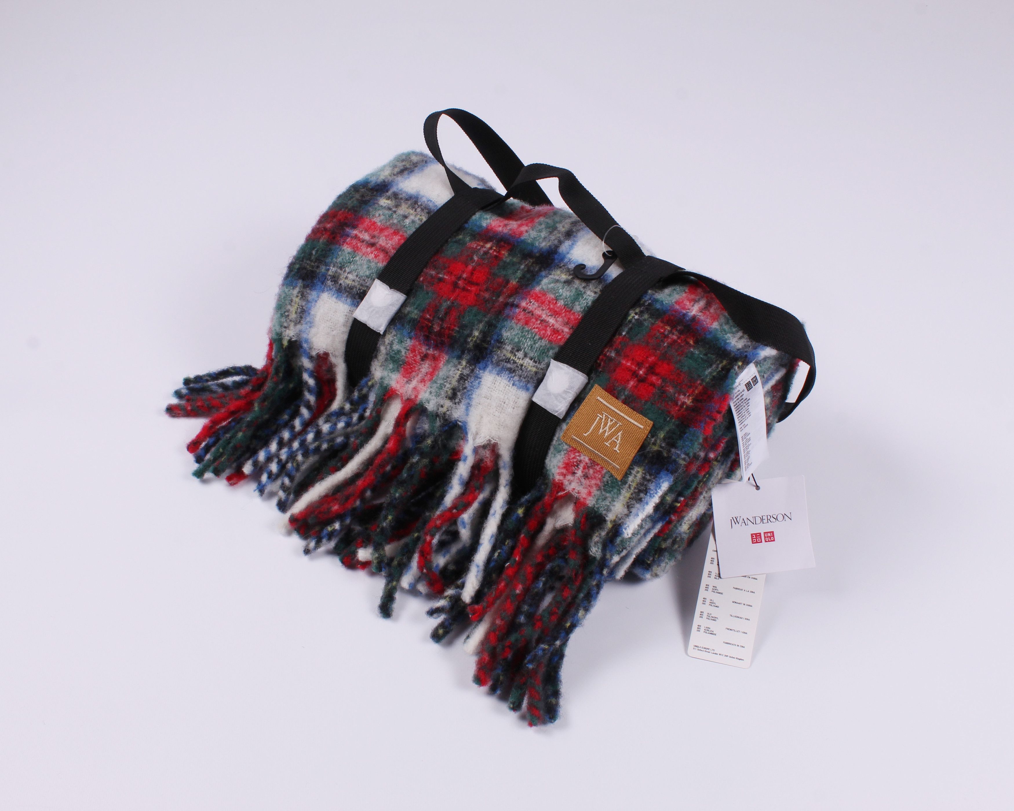 JW Anderson × Uniqlo Uniqlo JW Anderson Blanket Wool Blend Throw Cozy Plaid Size ONE SIZE - 1 Thumbnail