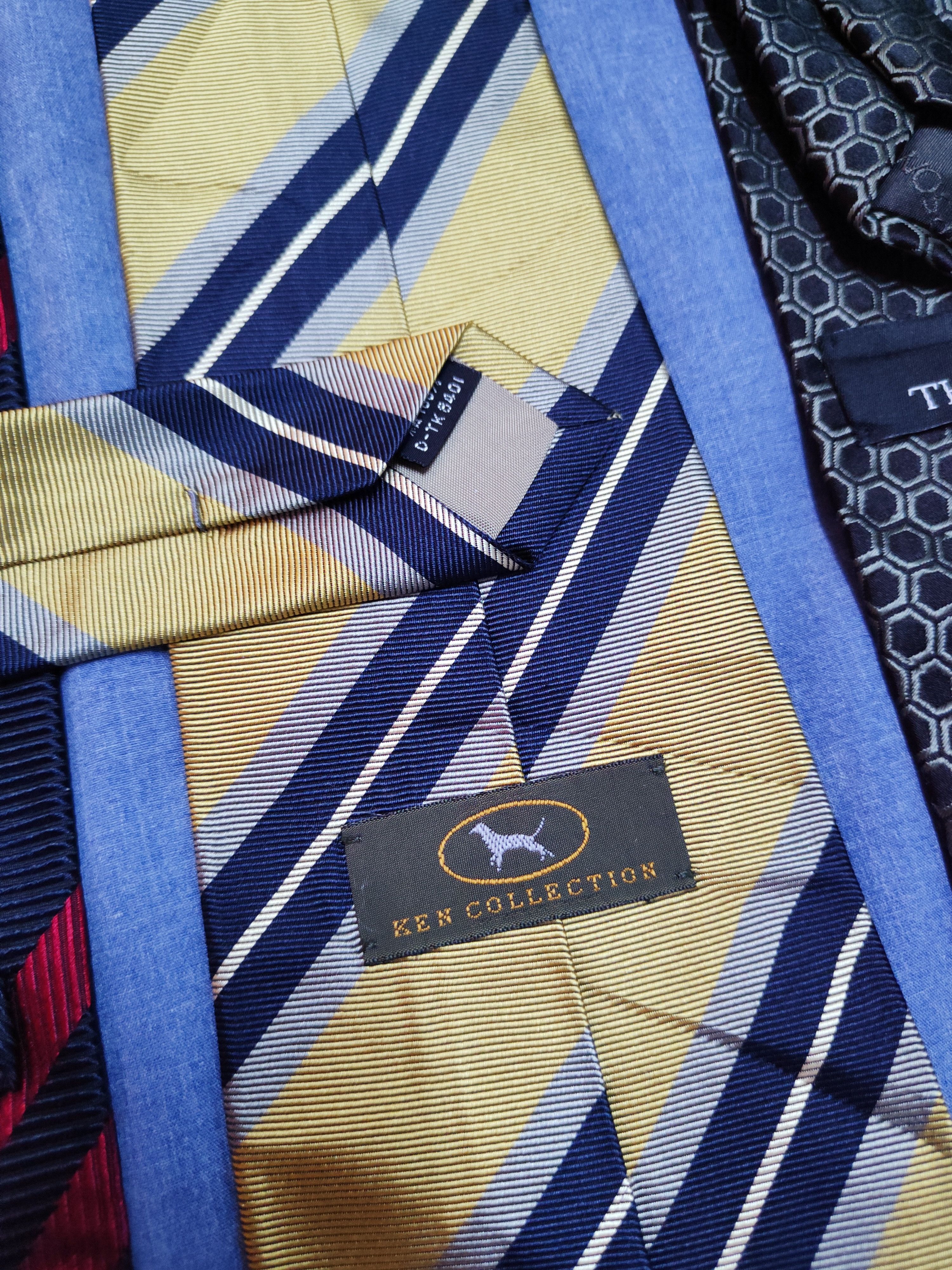 Vintage Burberrys'/Ken Collection/Dunhill/Jim Thompson tie #S714 Size ONE SIZE - 11 Thumbnail