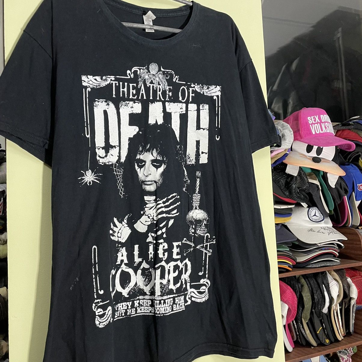 Vintage Vintage Y2K Alice Cooper Graphic Tee Band Punk Grunge Boxy L Size US L / EU 52-54 / 3 - 2 Thumbnail