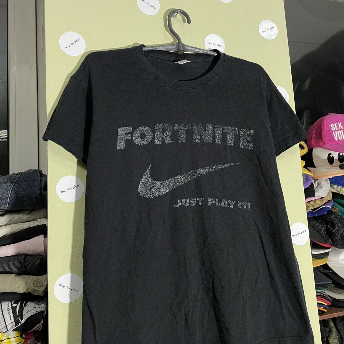 Vintage Vintage Y2K Nike Fortnite Graphic Tee Faded Black Grail S Size US S / EU 44-46 / 1 - 4 Thumbnail