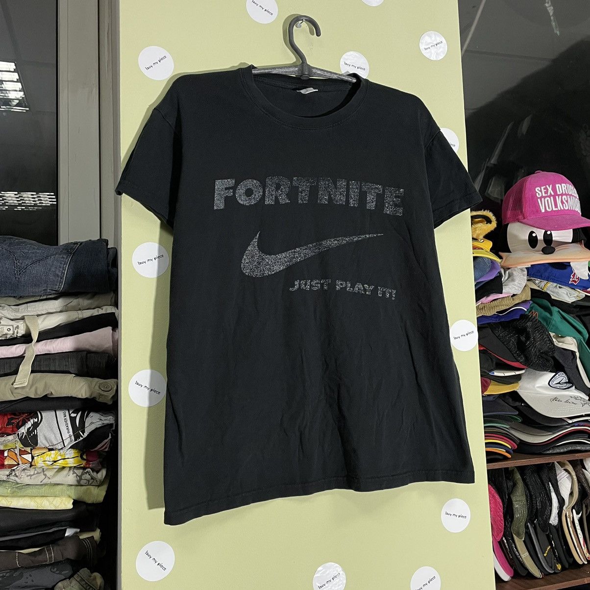 Vintage Vintage Y2K Nike Fortnite Graphic Tee Faded Black Grail S Size US S / EU 44-46 / 1 - 3 Thumbnail