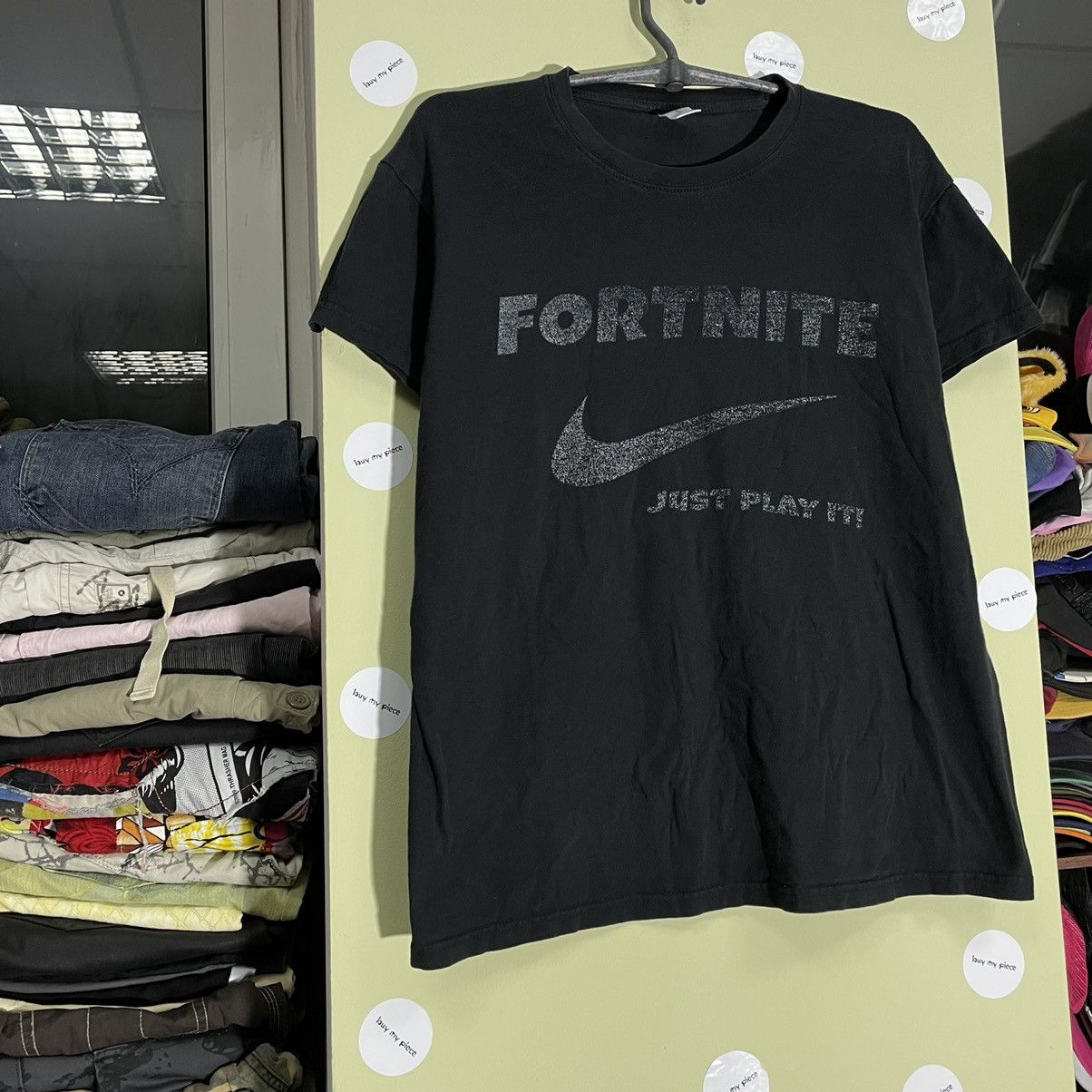 Vintage Vintage Y2K Nike Fortnite Graphic Tee Faded Black Grail S Size US S / EU 44-46 / 1 - 2 Thumbnail