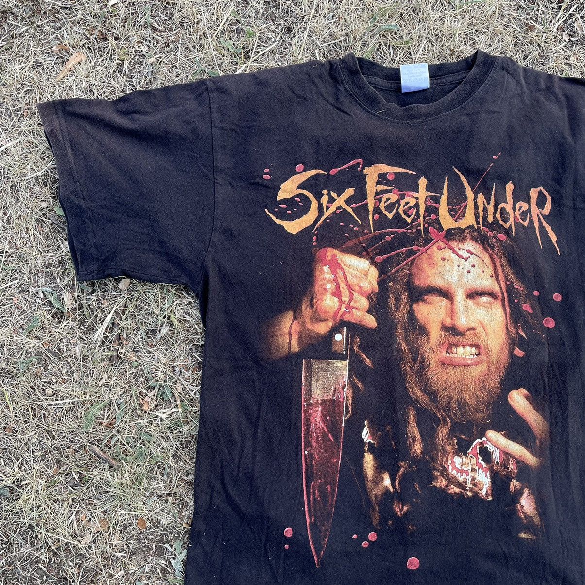 Vintage Vintage 90s Sun Faded Six Feet Under Graphic Band Tee Drip M Size US M / EU 48-50 / 2 - 3 Thumbnail