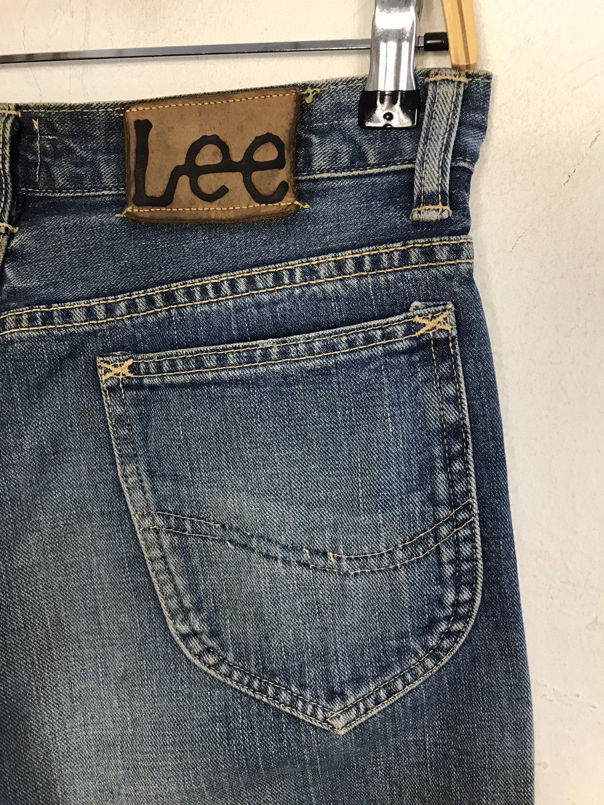 Lee × Vintage Vintage Lee Cowboy Selvedge Light Blue Wash Jeans Size US 29 - 13 Thumbnail