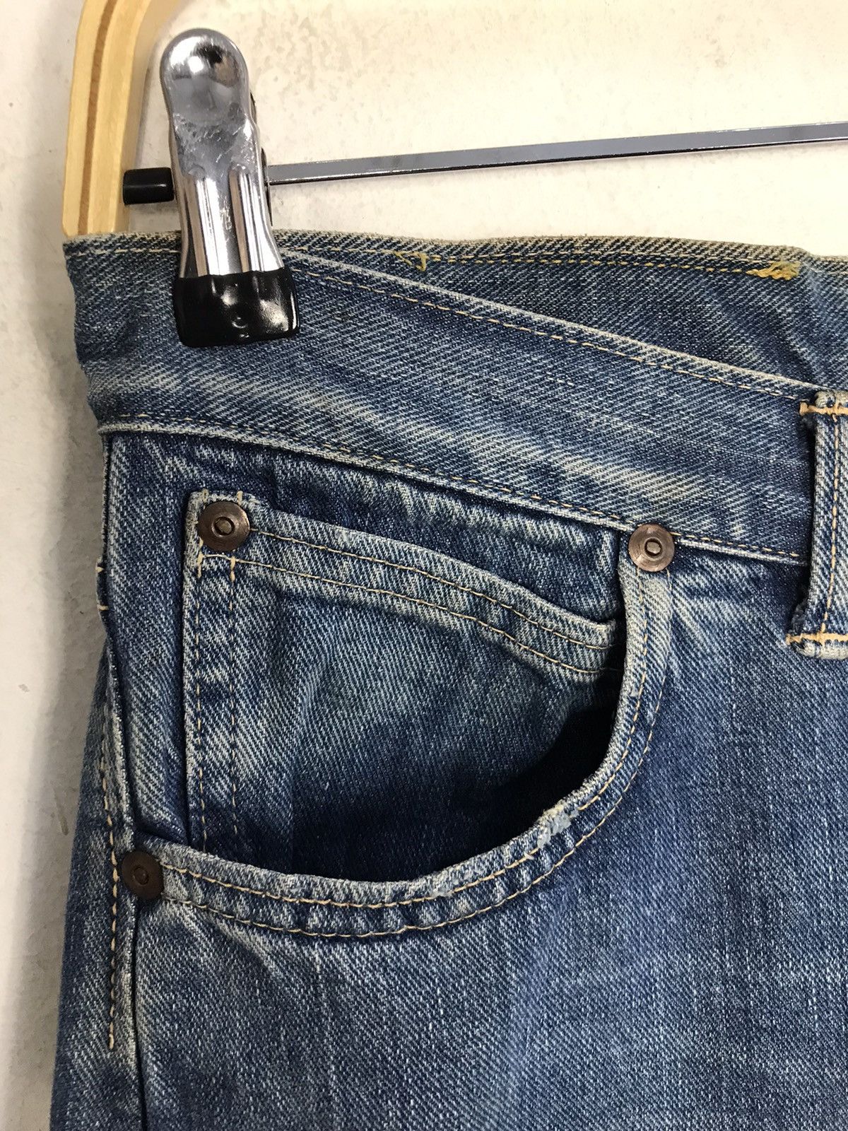 Lee × Vintage Vintage Lee Cowboy Selvedge Light Blue Wash Jeans Size US 29 - 10 Thumbnail