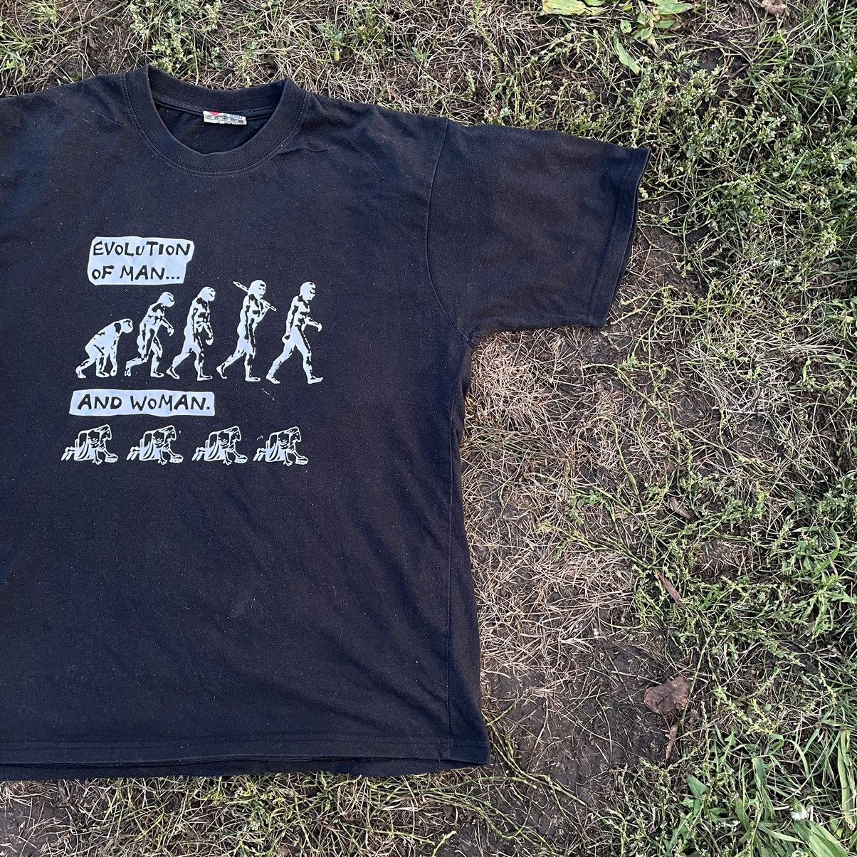 Vintage Vintage Y2K Graphic Tee Evolution Print Humor Streetwear L Size US L / EU 52-54 / 3 - 3 Thumbnail