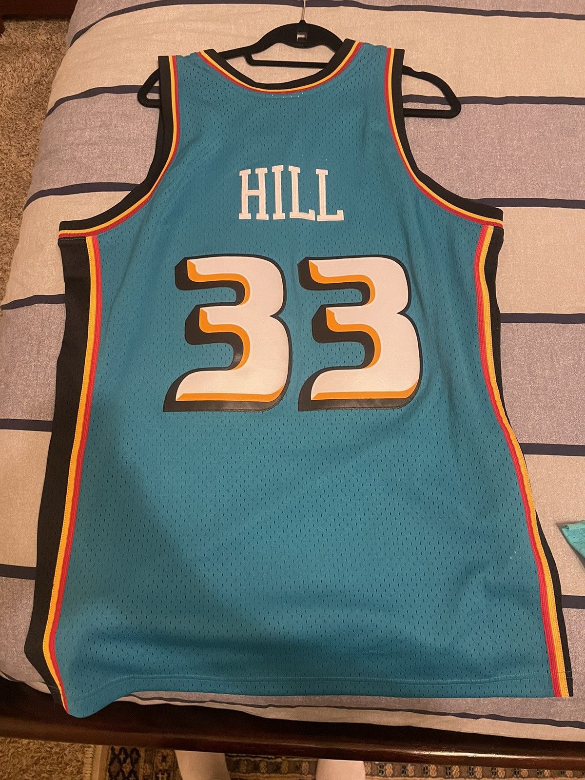 Mitchell & Ness Grant Hill Pistons Jersey Size US XL / EU 56 / 4 - 2 Thumbnail