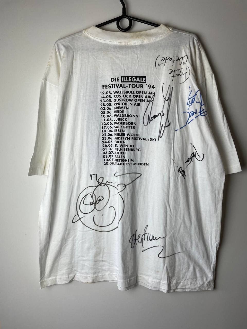 Illegal Civilization Illegal Skandal 2001 vintage t-shirts size XL Size US XL / EU 56 / 4 - 10 Thumbnail