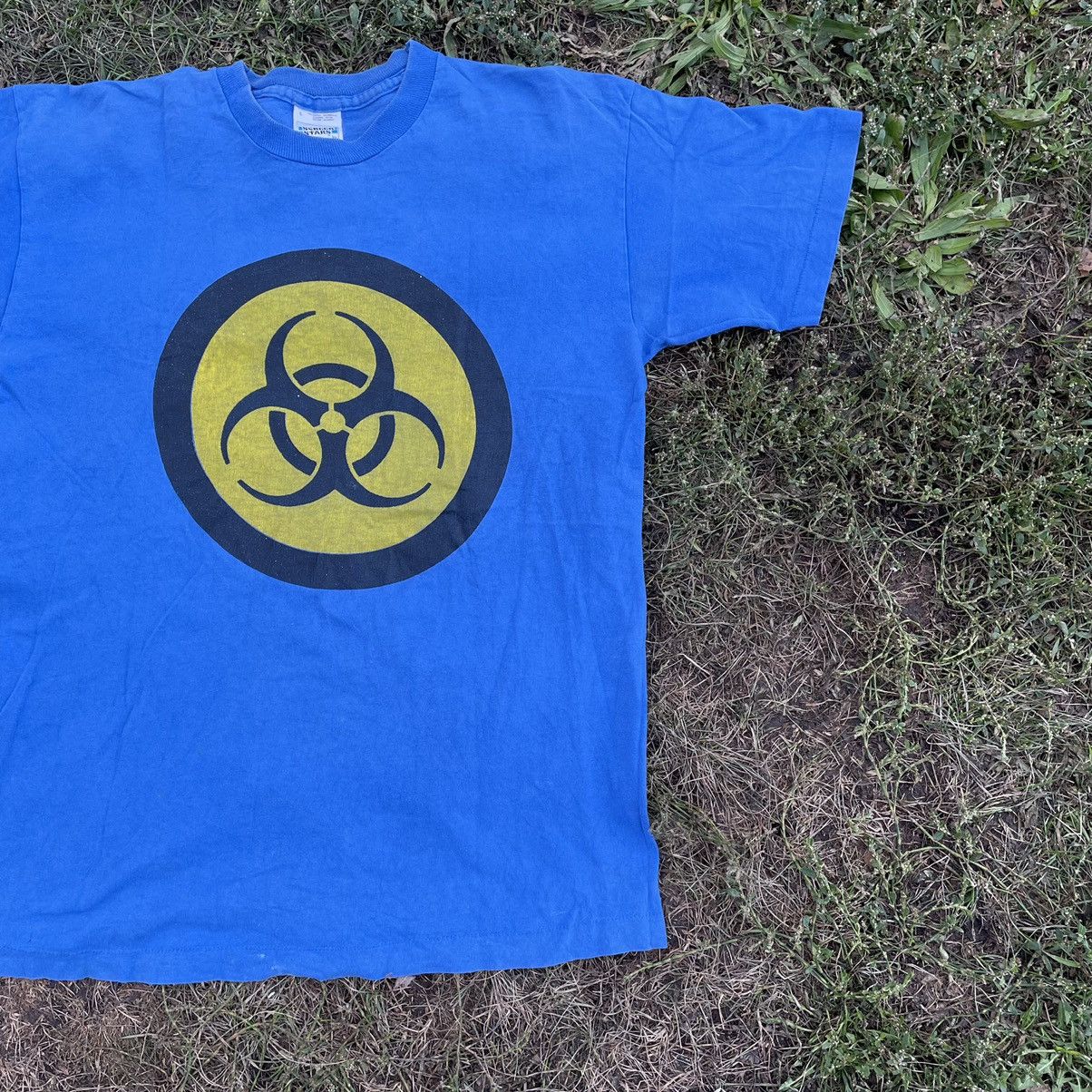 Vintage Vintage 90s Biohazard Graphic Tee Sun Faded Rave Toxic L Size US L / EU 52-54 / 3 - 3 Thumbnail