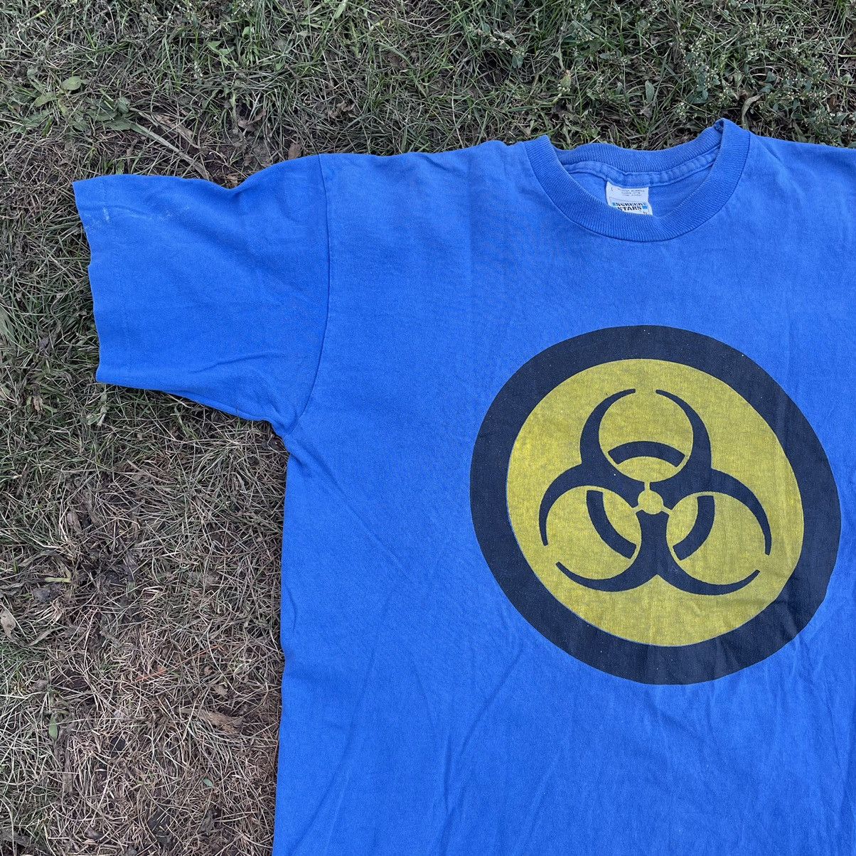Vintage Vintage 90s Biohazard Graphic Tee Sun Faded Rave Toxic L Size US L / EU 52-54 / 3 - 2 Thumbnail
