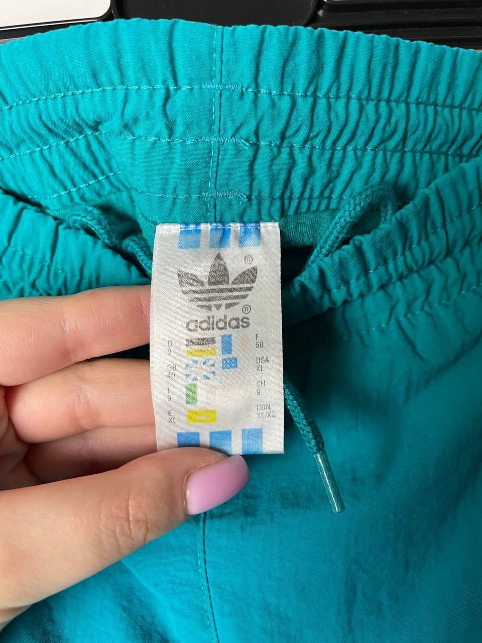 Vintage Adidas vintage shorts size XL Size US 36 / EU 52 - 2 Thumbnail