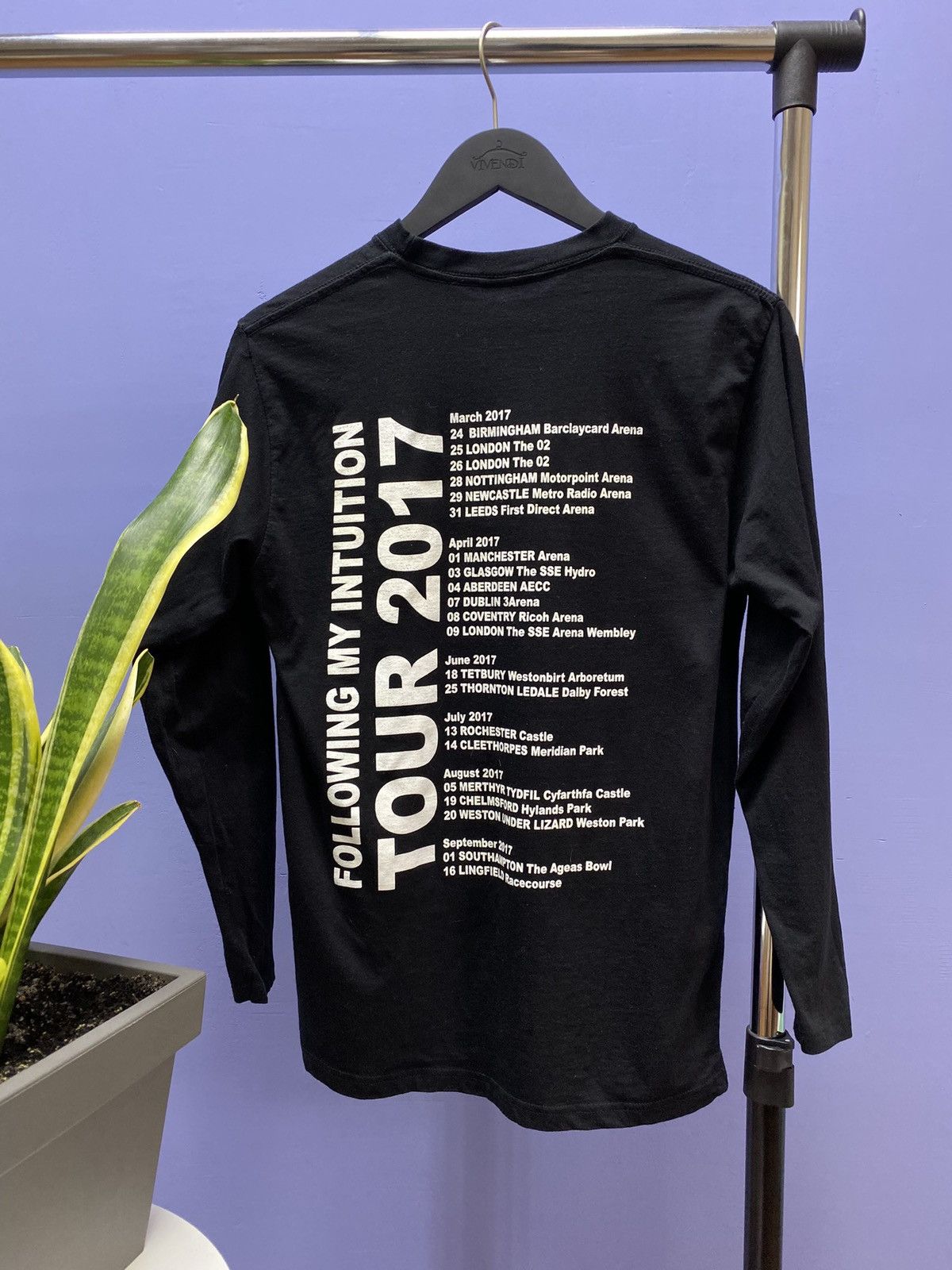 Band Tees Craig David Following My Intuition 2017 Tour Long Sleeve Tee Size US M / EU 48-50 / 2 - 10 Thumbnail