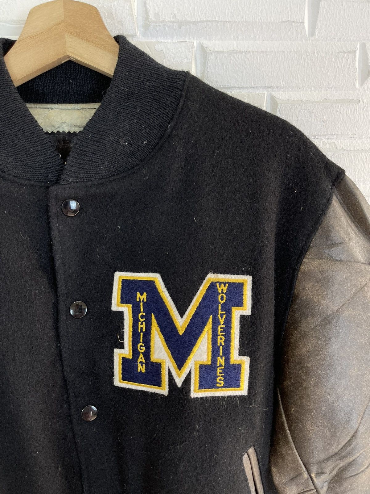 Golden Bear Vintage Golden Bear Varsity Michigan Wolveriners Size US M / EU 48-50 / 2 - 4 Thumbnail