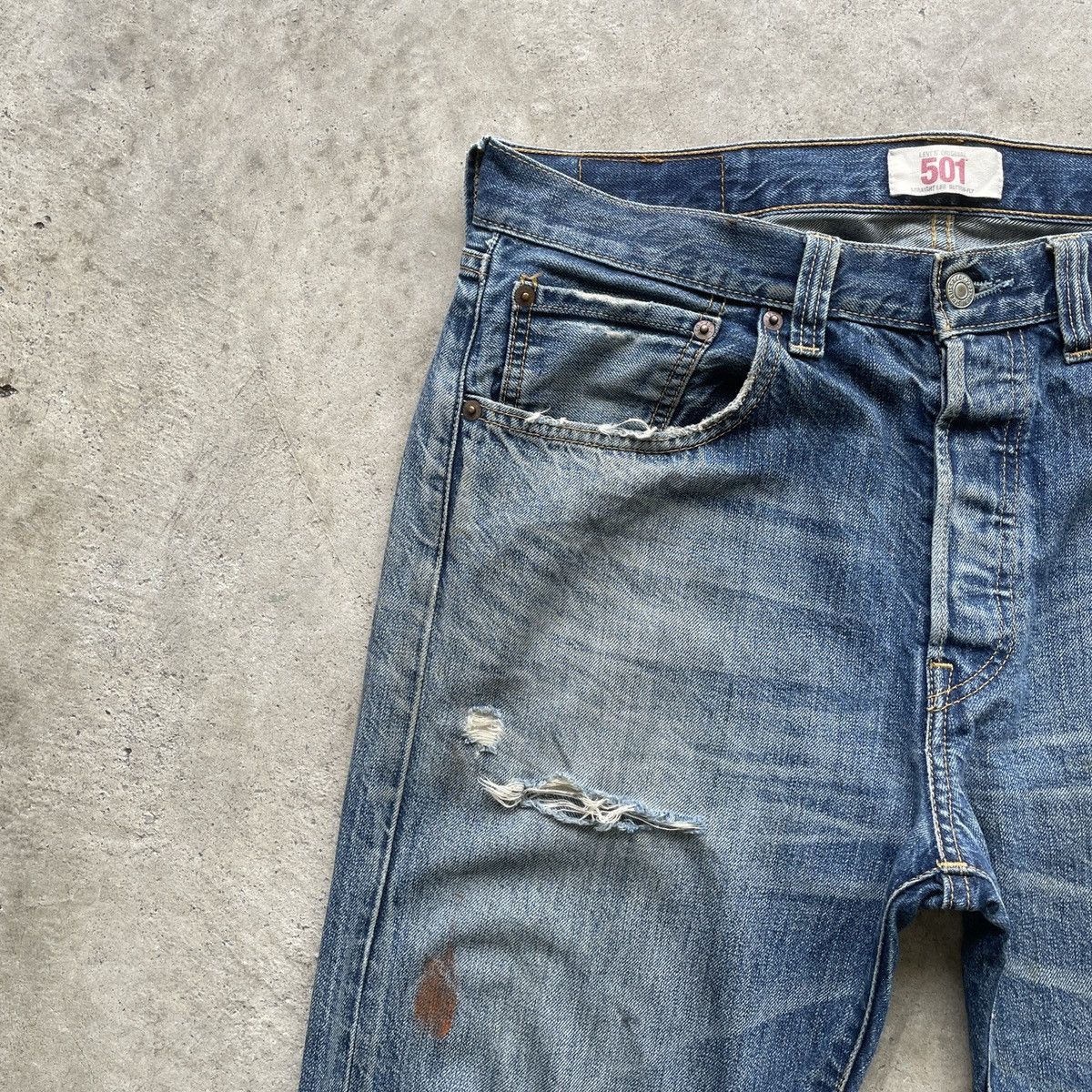 Levi's Vintage Clothing Vintage Levis 501 Distressed Denim Jeans Pants THRASHED Size US 34 / EU 50 - 3 Thumbnail
