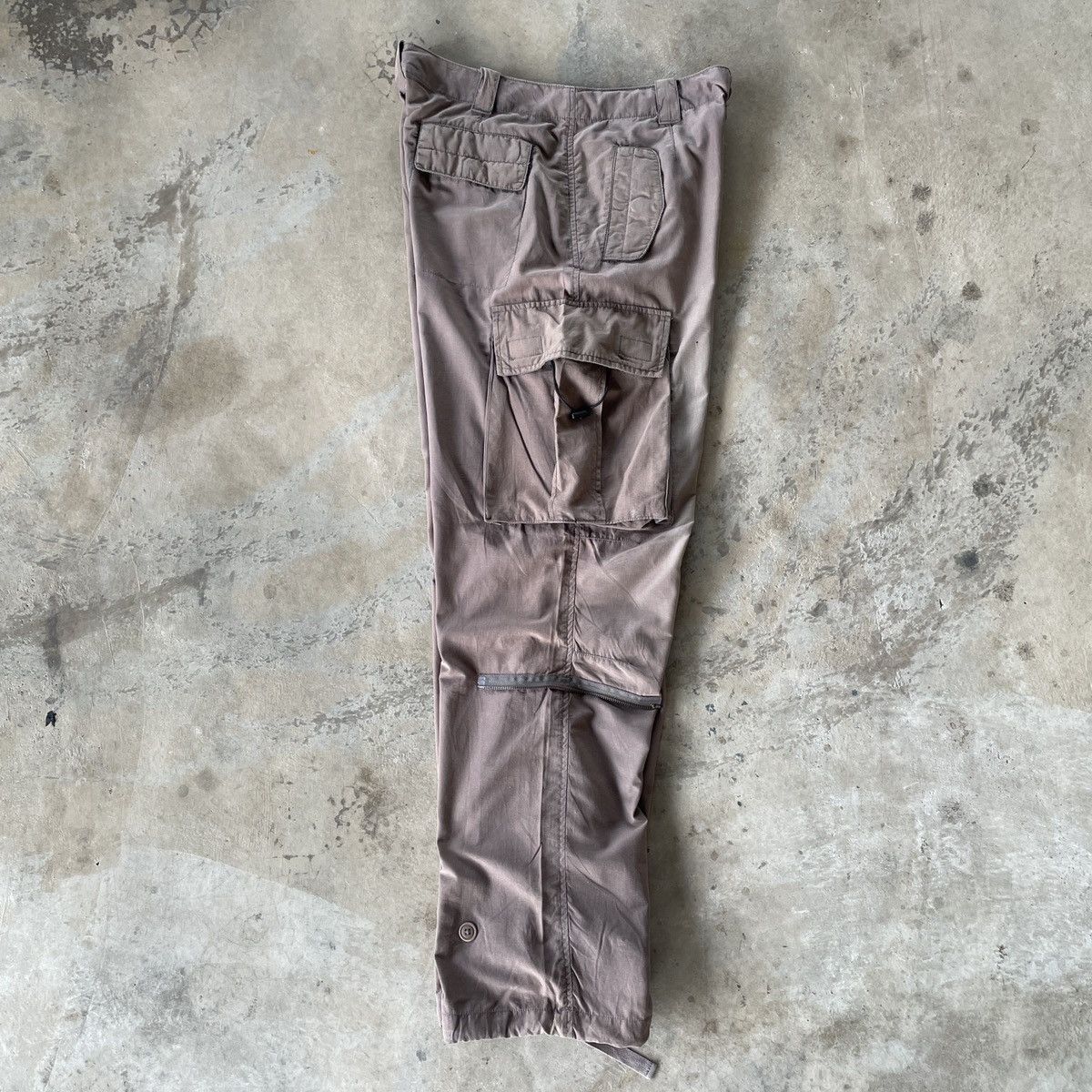 Japanese Brand Vintage Japanese Brand Faded Parachute Cargo Pants W32x32.5 Size US 32 / EU 48 - 8 Thumbnail