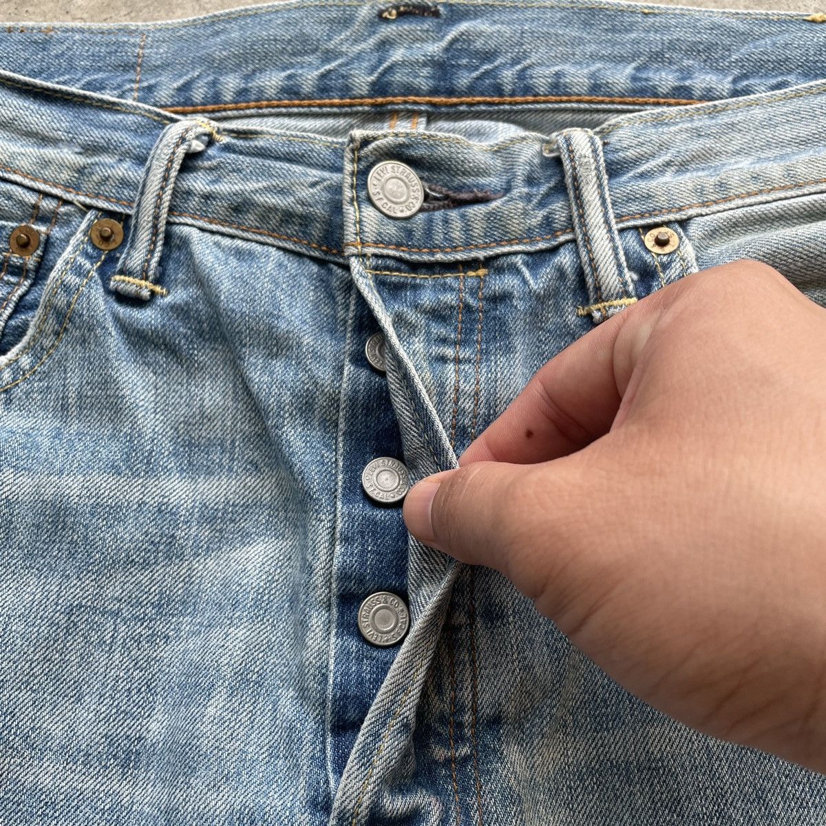 Levi's Vintage Levis 501 Faded Denim Jeans Pants W32x31.5 Size US 32 / EU 48 - 6 Thumbnail