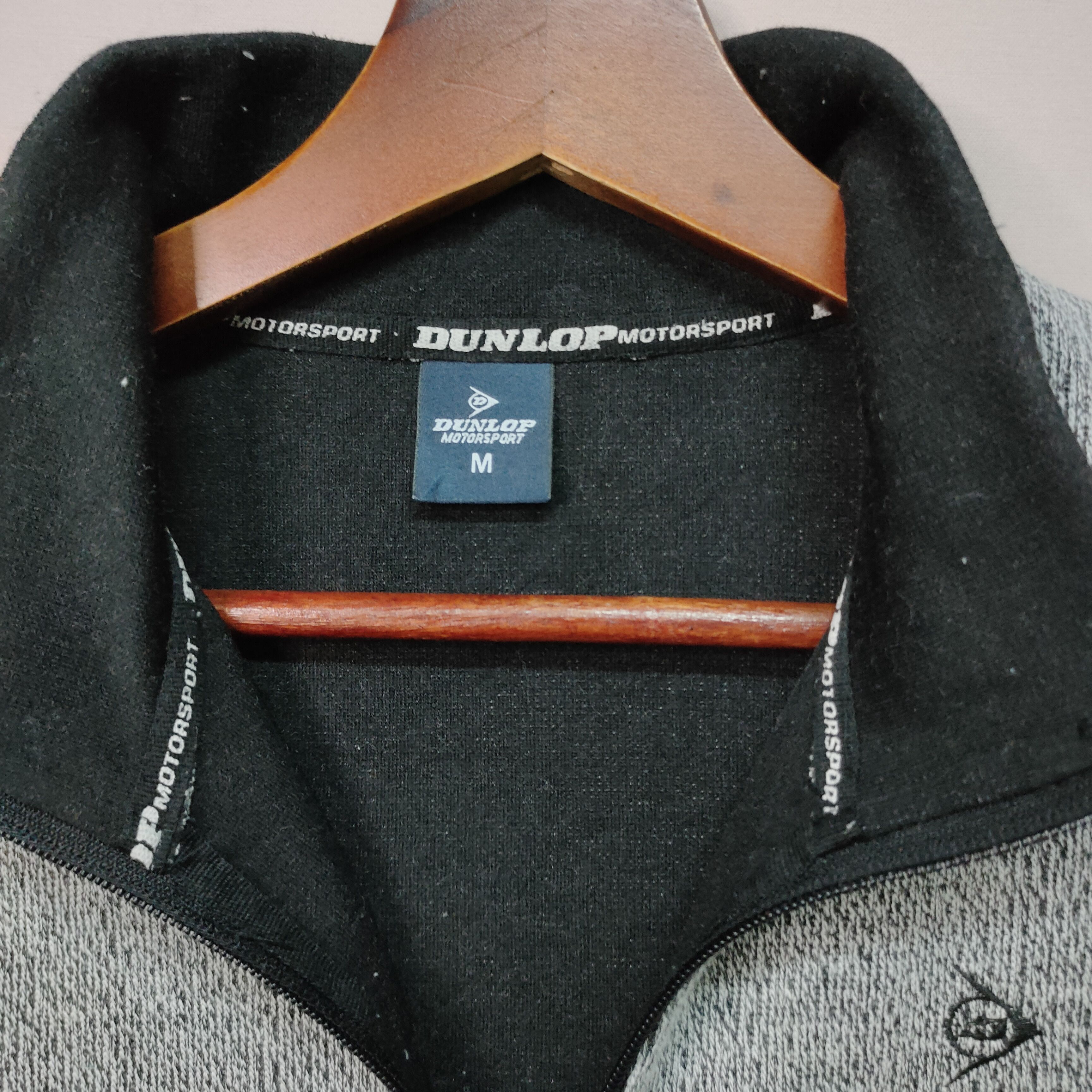 Dunlop VINTAGE DUNLOP MOTORSPORT EMBROIDENY SMALL LOGO SWEATER Size US S / EU 44-46 / 1 - 7 Thumbnail
