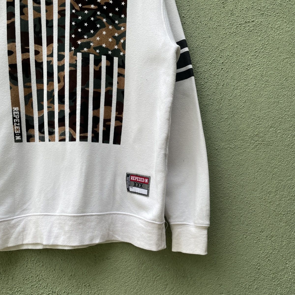 Designer × Japanese Brand Vintage REPEZEE:N Velvet Print Pullover Sweatshirts Size US M / EU 48-50 / 2 - 6 Thumbnail
