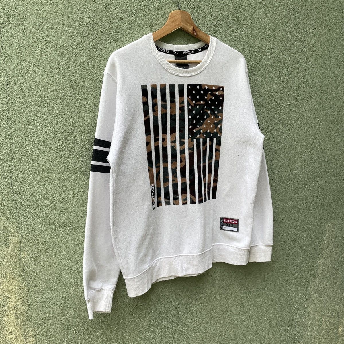 Designer × Japanese Brand Vintage REPEZEE:N Velvet Print Pullover Sweatshirts Size US M / EU 48-50 / 2 - 3 Thumbnail