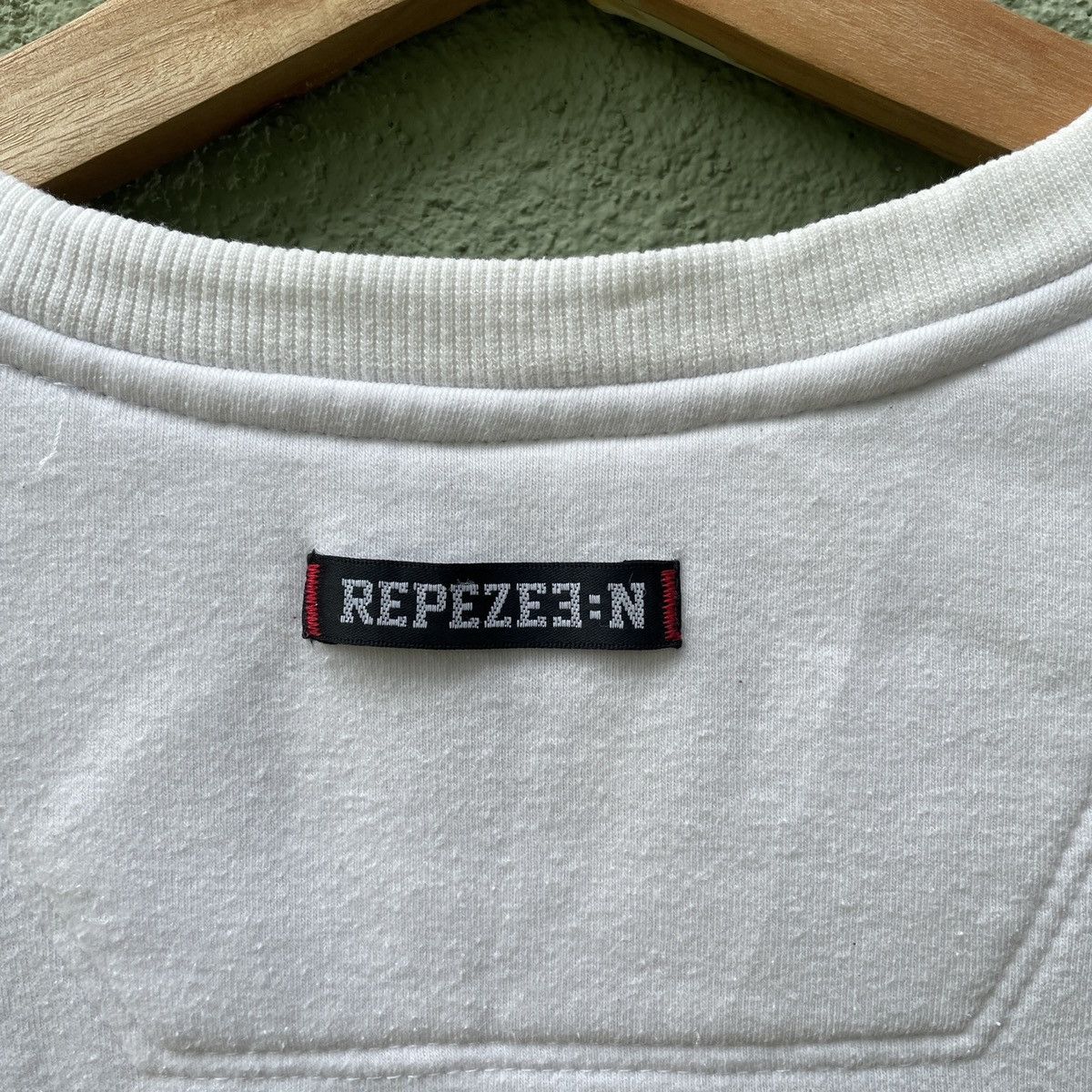 Designer × Japanese Brand Vintage REPEZEE:N Velvet Print Pullover Sweatshirts Size US M / EU 48-50 / 2 - 11 Thumbnail