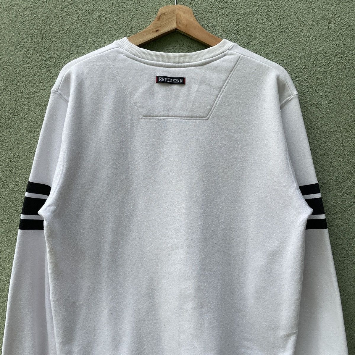 Designer × Japanese Brand Vintage REPEZEE:N Velvet Print Pullover Sweatshirts Size US M / EU 48-50 / 2 - 14 Thumbnail