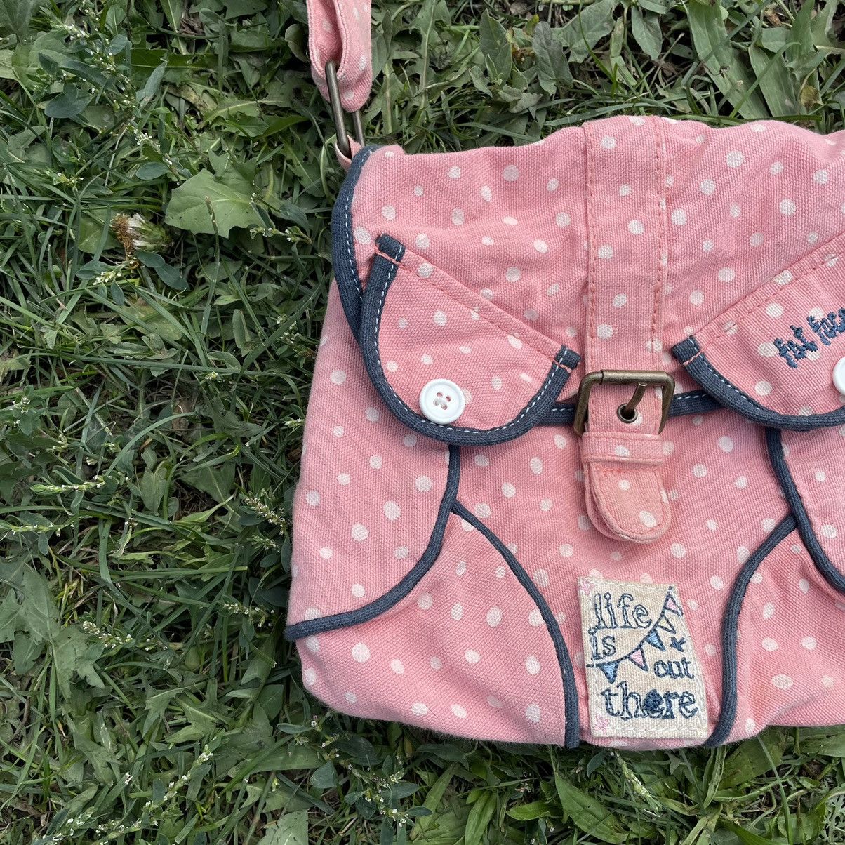 Vintage Vintage Y2K Crossbody Bag Pink Streetwear Gorpcore Boxy OS Size ONE SIZE - 3 Thumbnail
