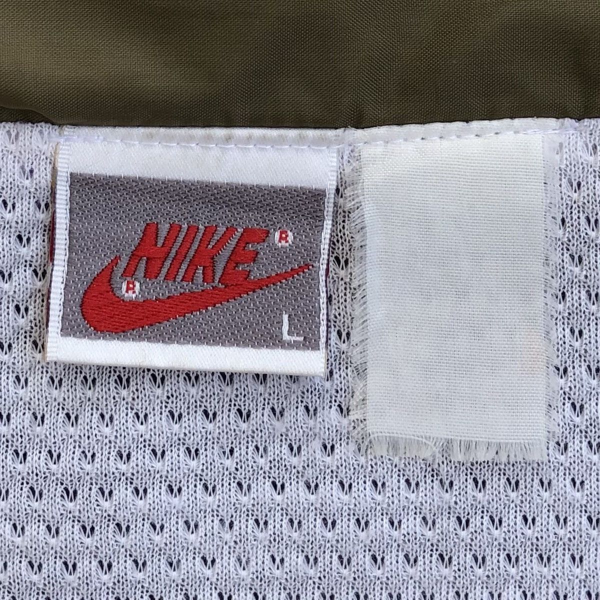 Nike Vintage 90s Nike Grey Tag Windbreaker Jacket Three Tones Size US L / EU 52-54 / 3 - 14 Thumbnail