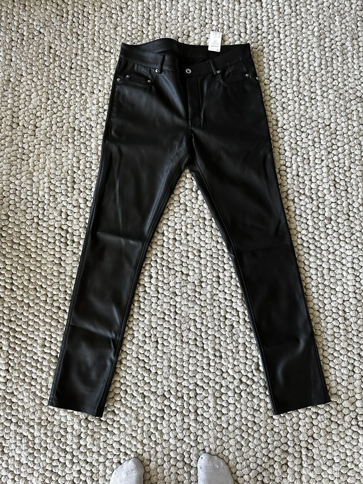 image of Rick Owens x Rick Owens Drkshdw Tyrone Cut Faux Leather Pants 32 in Black, Men's (Size 31)
