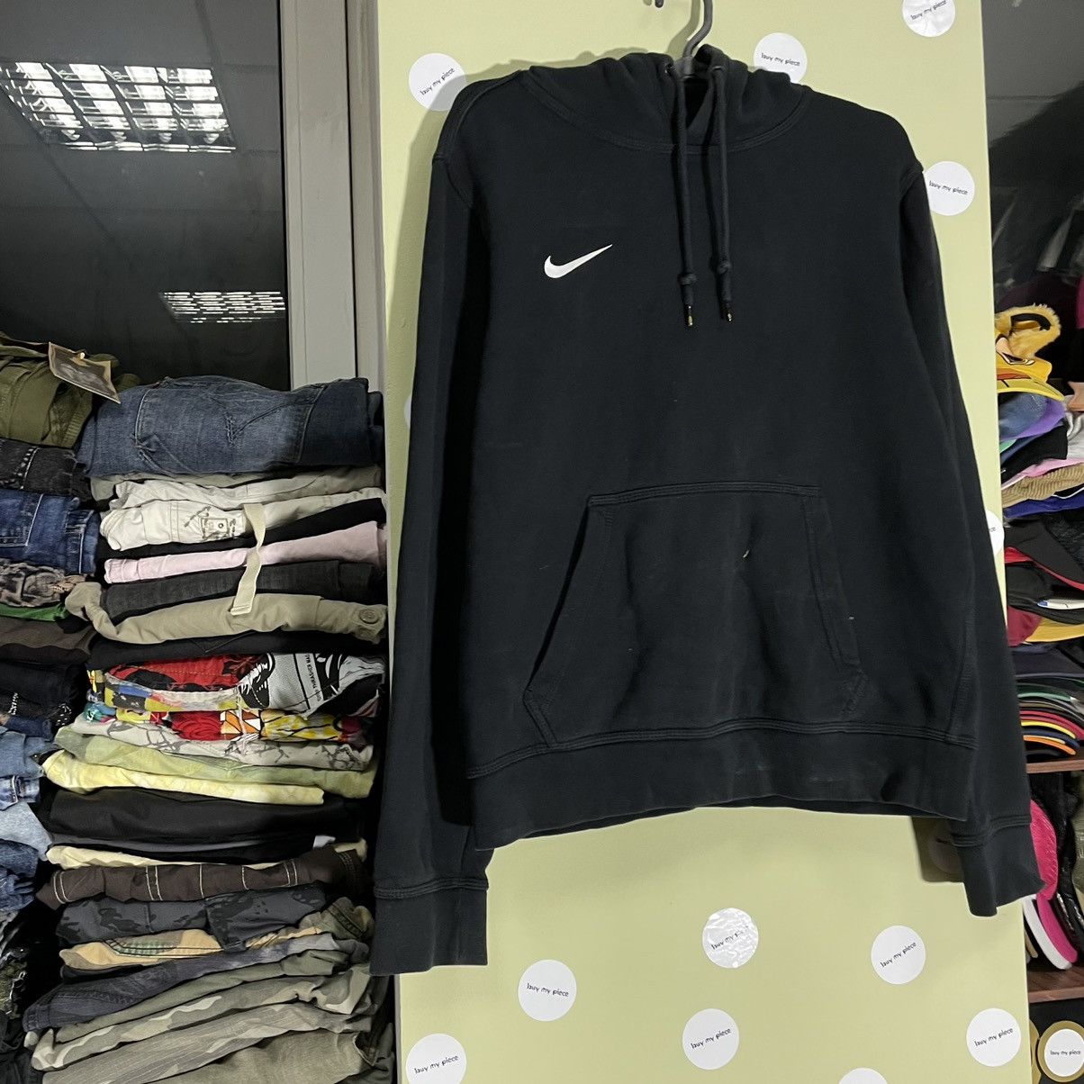 Vintage Nike Swoosh Hoodie Black Oversized Y2K Streetwear Thrashed S Size US S / EU 44-46 / 1 - 3 Thumbnail