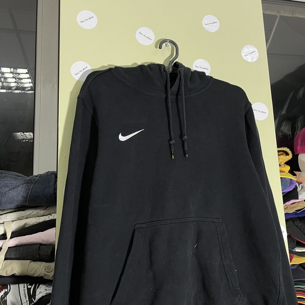 Vintage Nike Swoosh Hoodie Black Oversized Y2K Streetwear Thrashed S Size US S / EU 44-46 / 1 - 4 Thumbnail
