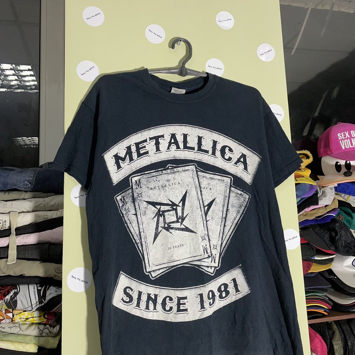Vintage Vintage 90s Metallica Faded Band Tee Grunge Streetwear M Size US M / EU 48-50 / 2 - 5 Thumbnail