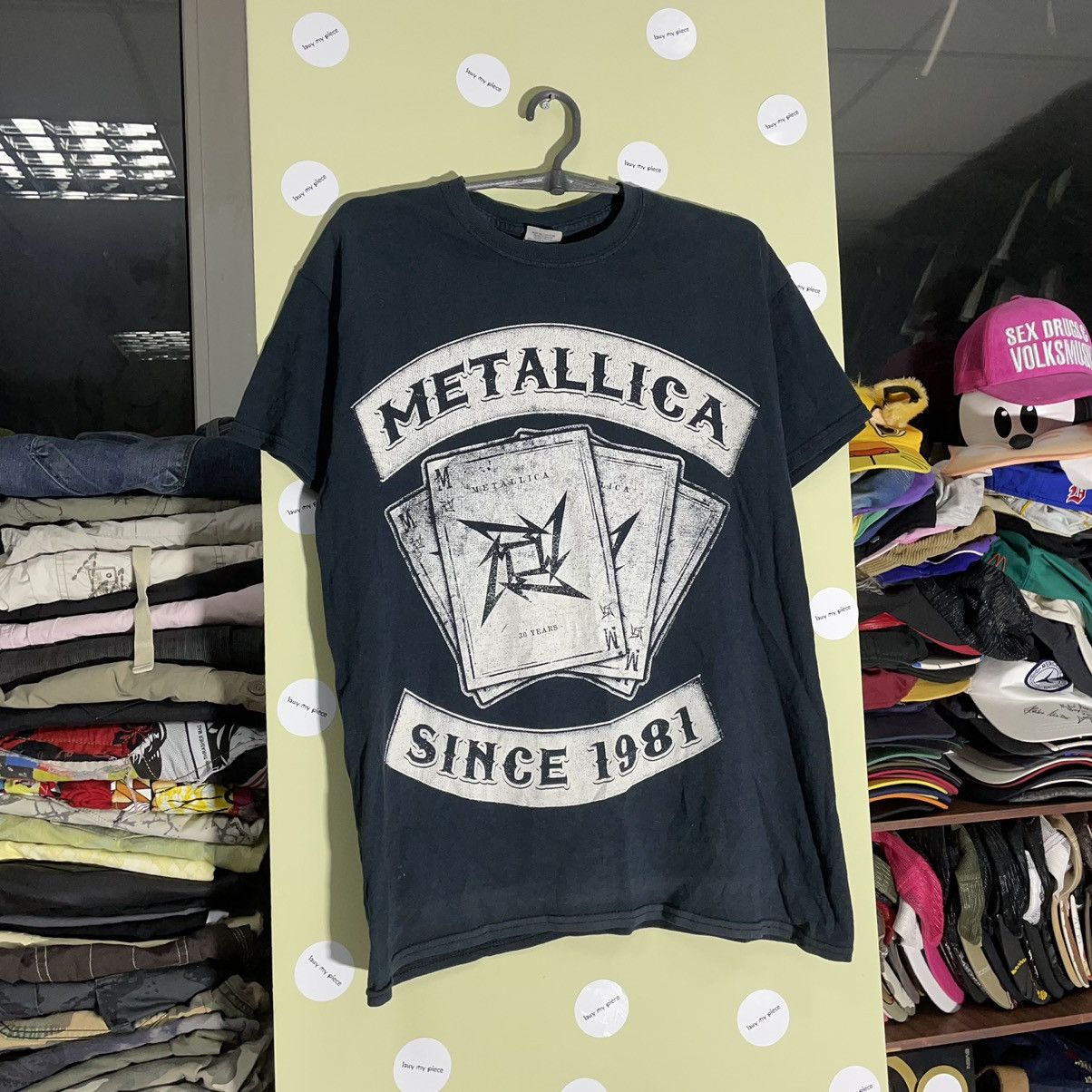 Vintage Vintage 90s Metallica Faded Band Tee Grunge Streetwear M Size US M / EU 48-50 / 2 - 3 Thumbnail