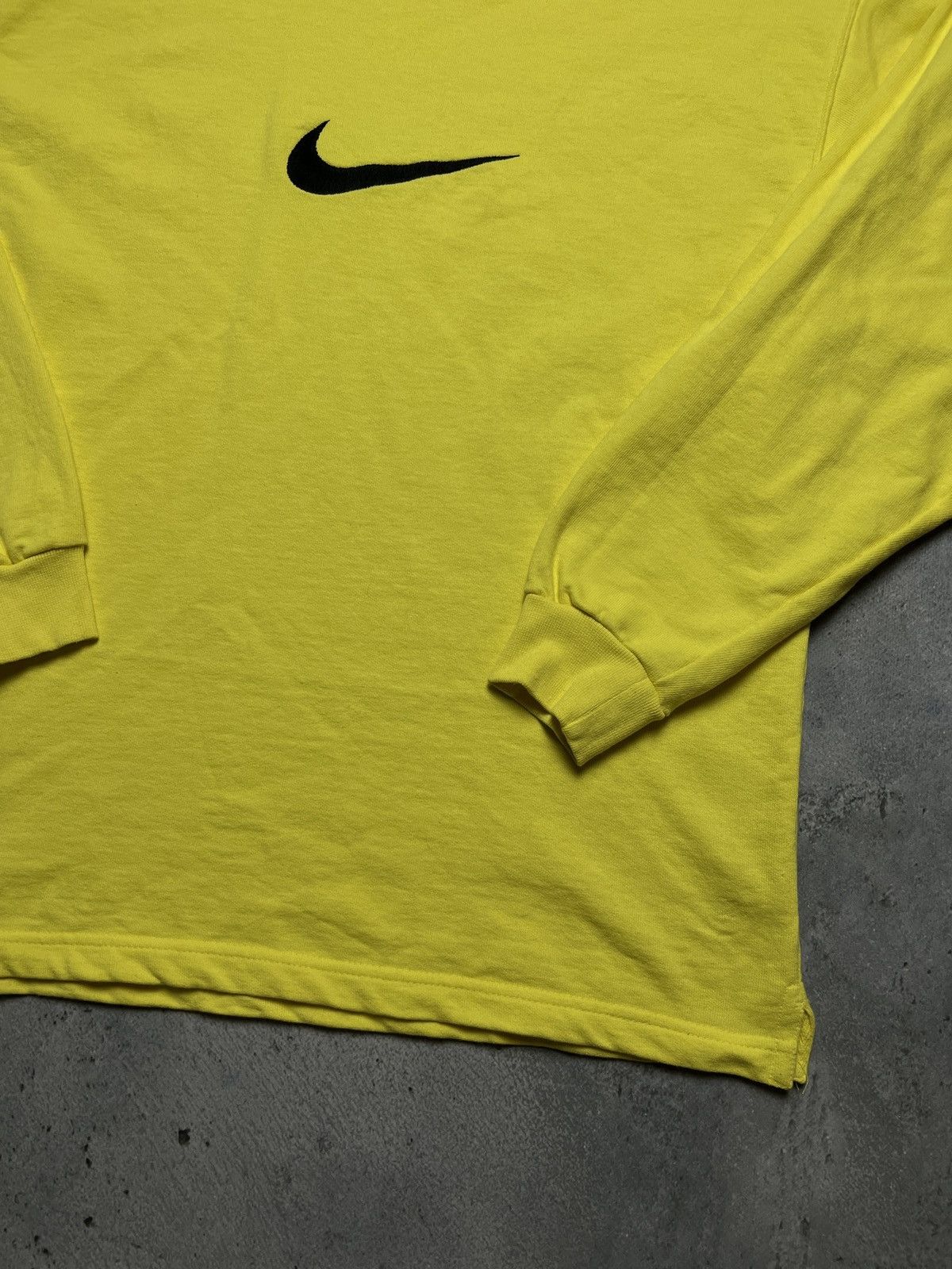 Nike 🔥 Nike boxy fit vintage crewneck center swoosh spellout y2k Size US M / EU 48-50 / 2 - 6 Thumbnail