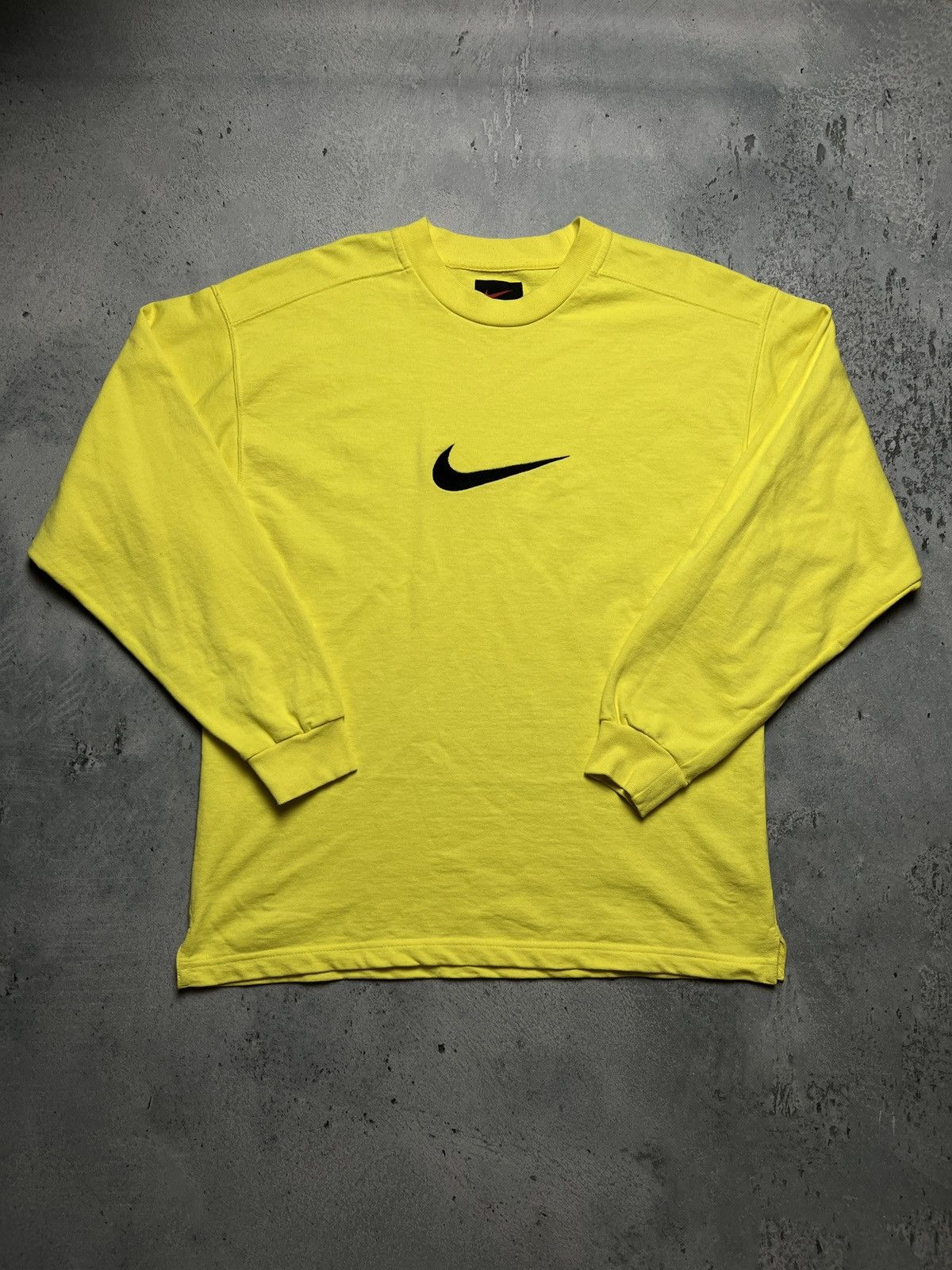 Nike 🔥 Nike boxy fit vintage crewneck center swoosh spellout y2k Size US M / EU 48-50 / 2 - 2 Thumbnail